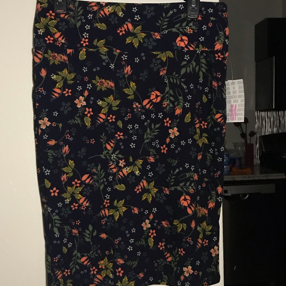 Navy Floral Lularoe Cassie Pencil Skirt M NWT
